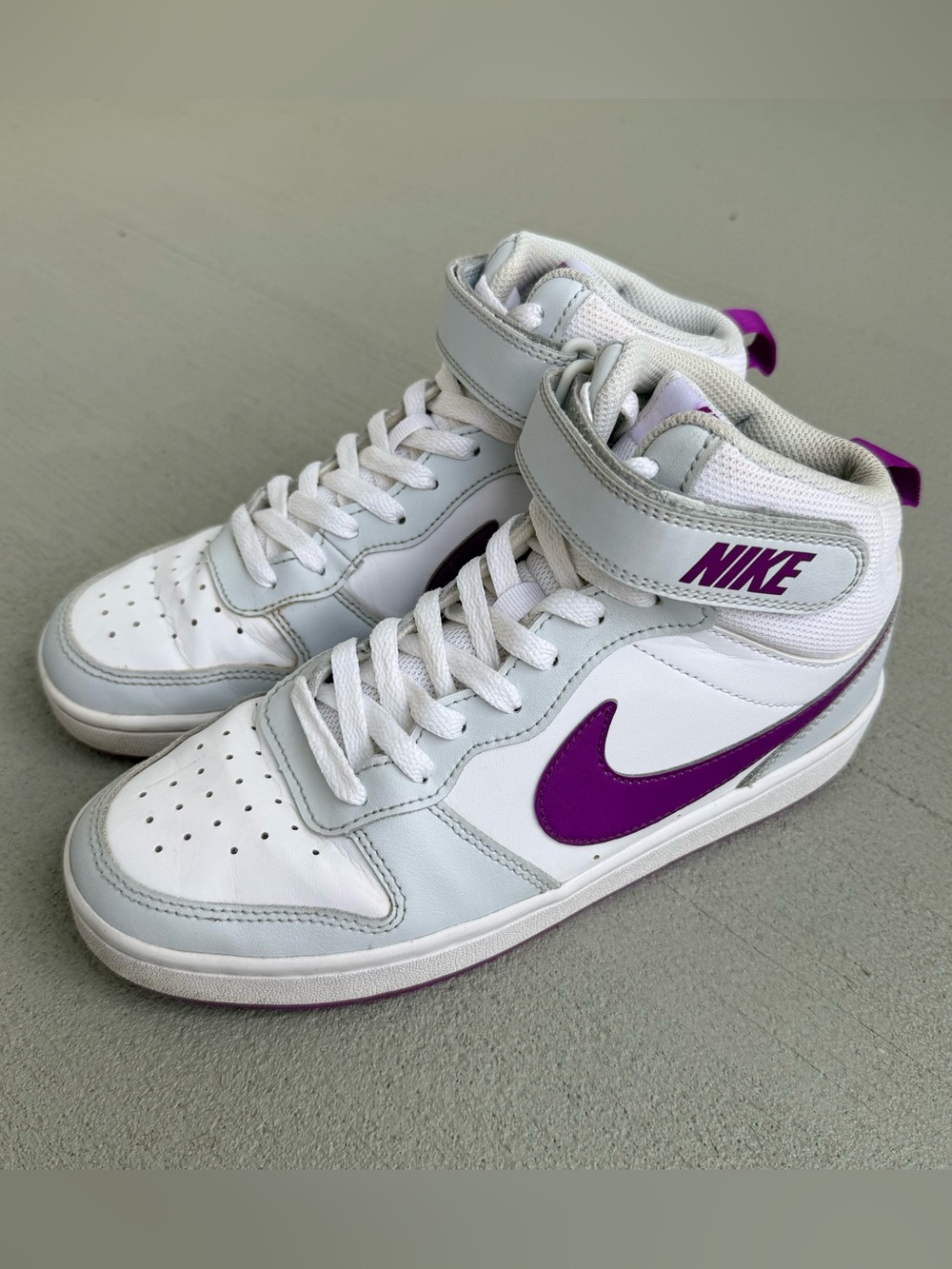 Nike Court Borough Mid Sneakers CD7782009 Purple And White Big Kids Size 6.5Y